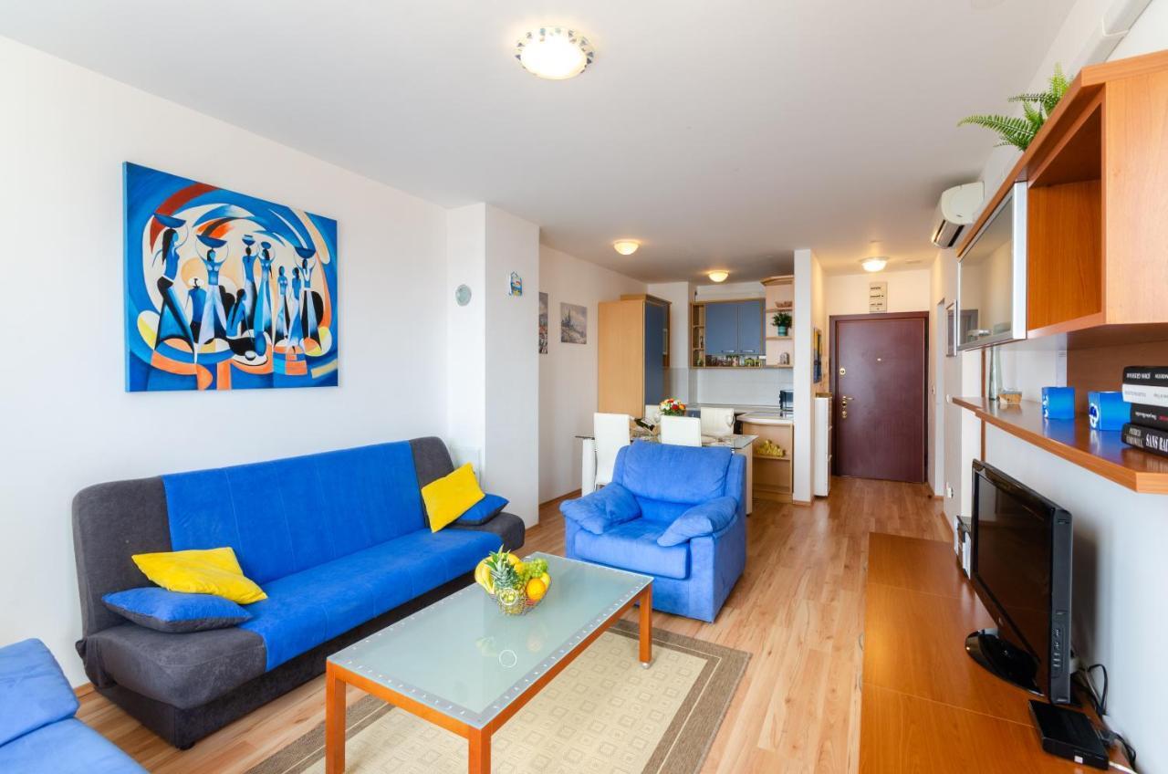 تْسْغيكفانِتْسا Apartment Tia المظهر الخارجي الصورة